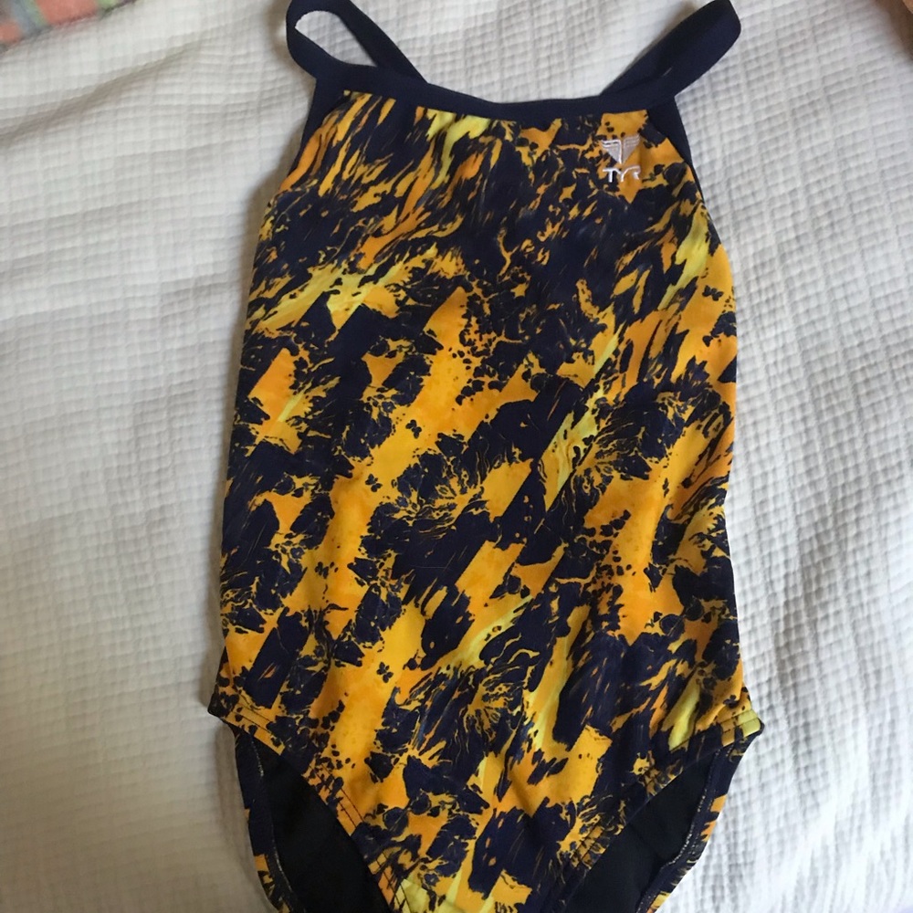 TYR swim suite - Picture 1 of 3